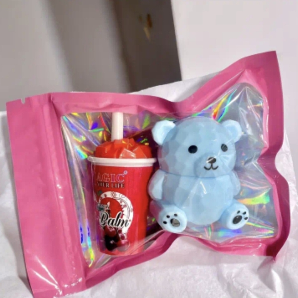 🎁🎁Magic Bear and Drink Lip Balm & Gloss Set - Blue and Red